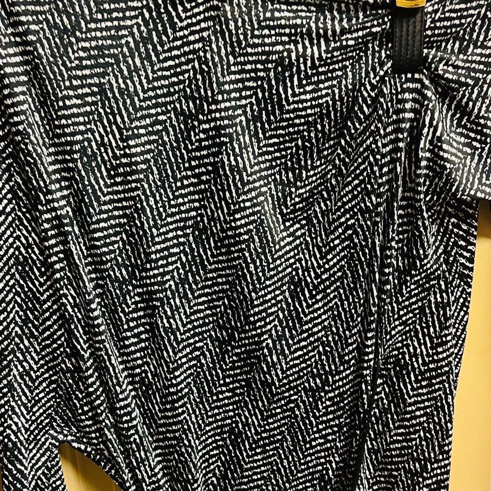 VERSACE BELTED DETAIL MIDI DRESS - Picture 3 of 3